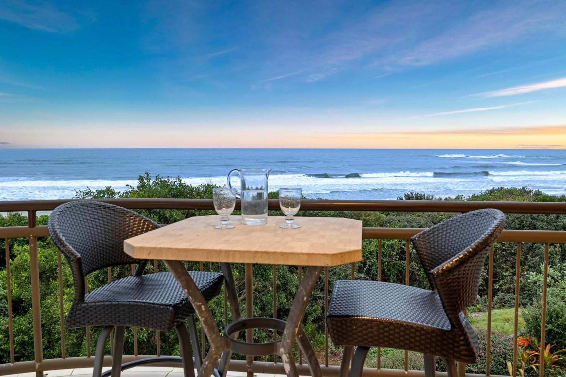 Shoreline 9 Penthouse With Ocean Views แฮสติงส์พอยท์ ภายนอก รูปภาพ