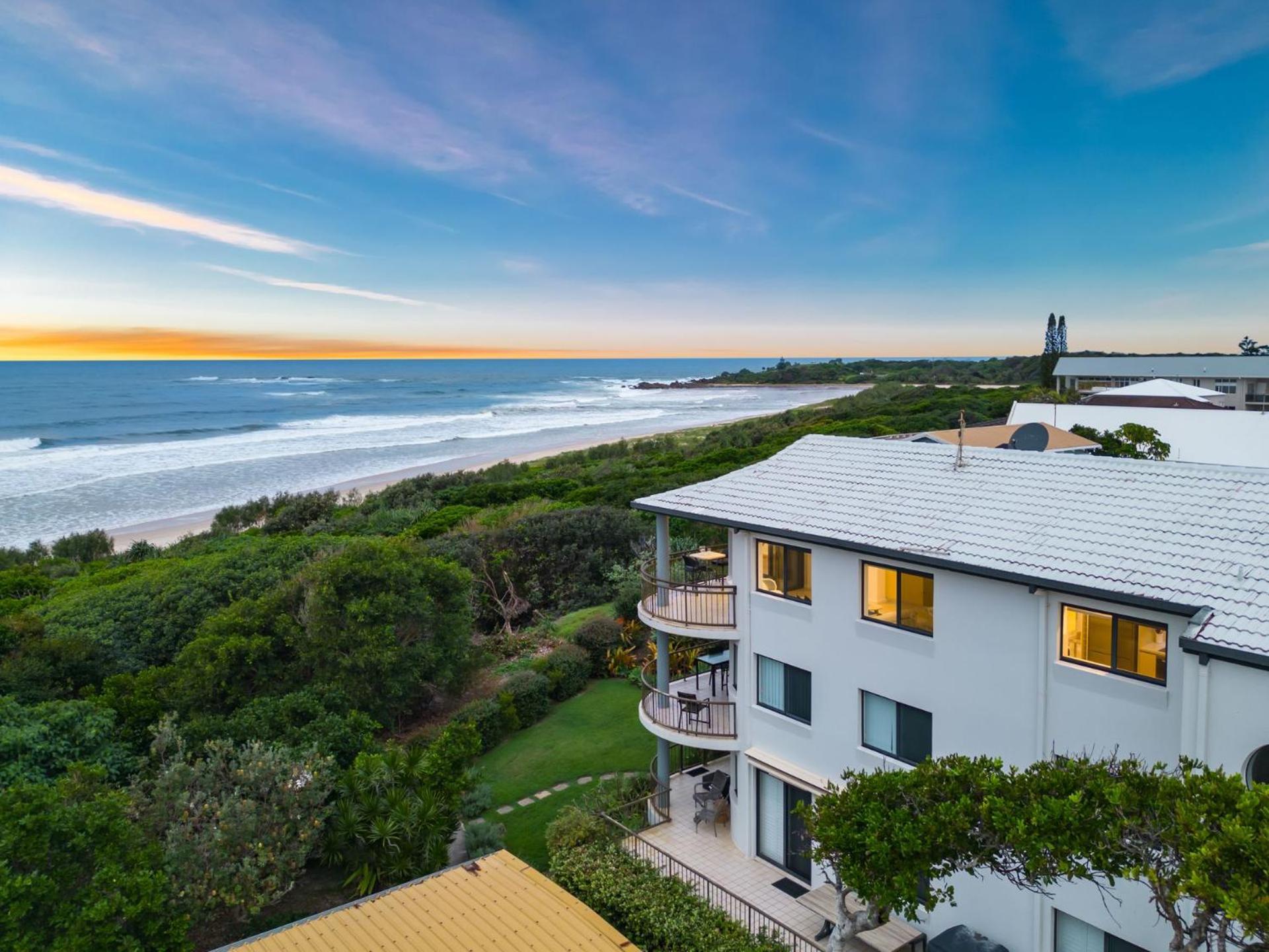 Shoreline 9 Penthouse With Ocean Views แฮสติงส์พอยท์ ภายนอก รูปภาพ
